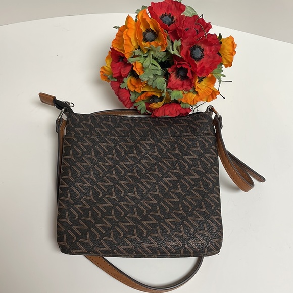 Jones new york women’s brown bag - Picture 3 of 16